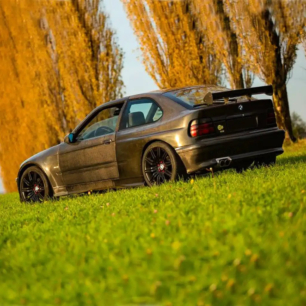 BMW E36 Compact Full Carbon Body